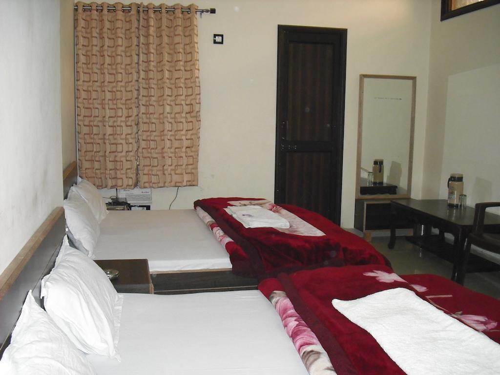 Hotel Gs Paradise Amritsar Camera foto